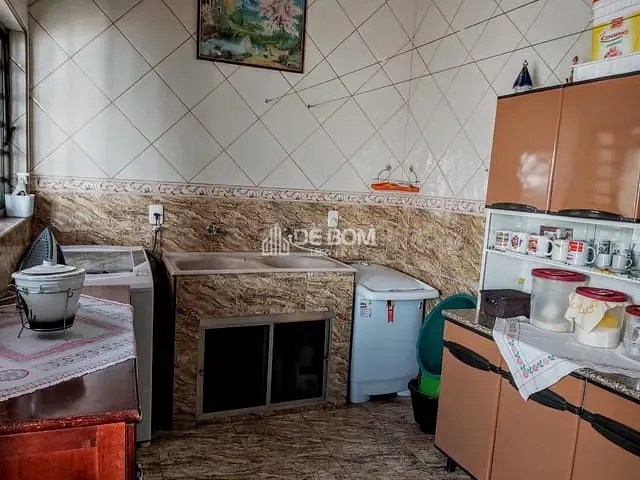 Sobrado 3 quartos e 2 banheiros, à venda, no bairro Jardim Philadélphia em Poços de Caldas