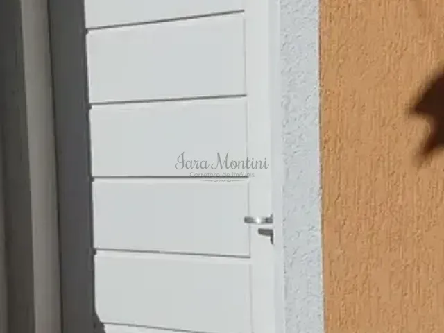 Sobrado 2 quartos e 1 banheiro, à venda, no bairro Chácara Rincão em Cotia