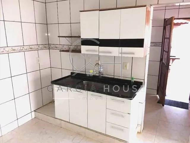 Sobrado com 201m² 2 quartos e 1 banheiro, à venda, no bairro Jardim Ouro Branco em Ribeirão Preto