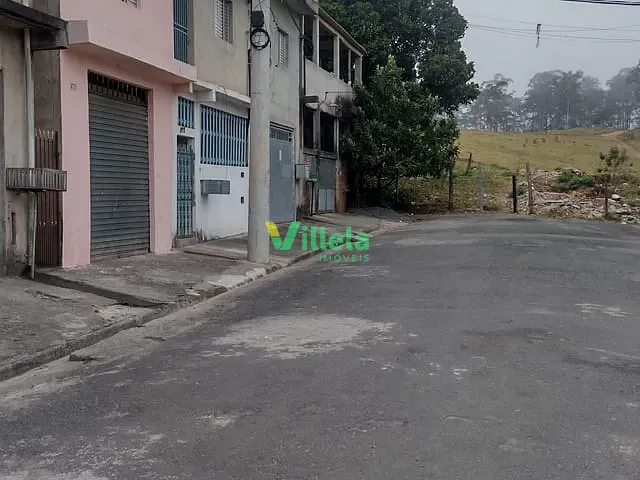 Sobrado com 150m² 2 quartos e 1 banheiro, à venda, no bairro Jardim América em Itaquaquecetuba