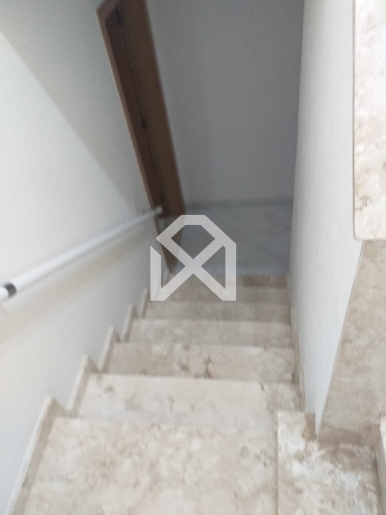Sobrado à venda com 3 quartos, 190m² - Foto 4
