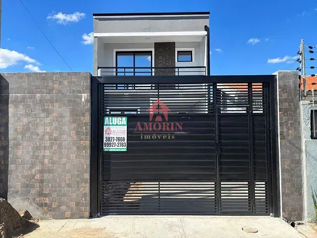Sobrado com 145m² 3 quartos e 2 banheiros, para alugar, no bairro Fazendinha em Curitiba