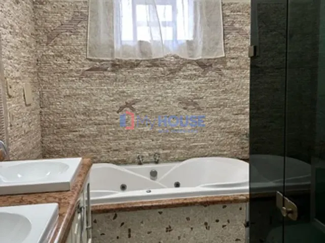 Sobrado com 400m² 6 quartos e 7 banheiros, à venda, no bairro São Sebastião em Ilhéus