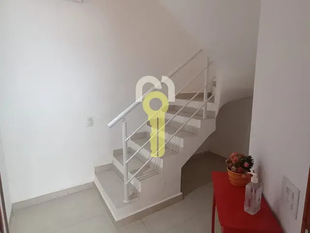 Sobrado com 125m² 3 quartos e 3 banheiros, à venda, no bairro Jardim Rio das Pedras em Cotia
