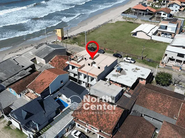 Sobrado 3 quartos e 2 banheiros, para alugar, no bairro Centro em Balneário Barra do Sul