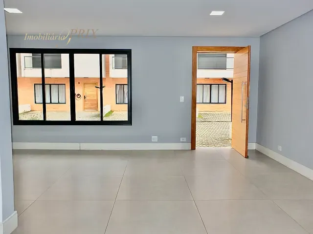 Sobrado com 143m² 3 quartos e 2 banheiros, à venda, no bairro Atuba em Curitiba