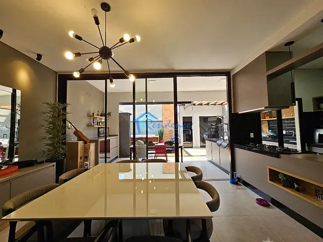 Sobrado com 150m² 3 quartos e 4 banheiros, à venda, no bairro Jardins do Império em Indaiatuba