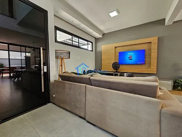 Sobrado com 150m² 3 quartos e 4 banheiros, à venda, no bairro Jardins do Império em Indaiatuba