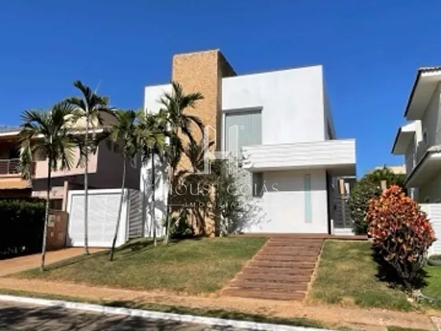 Sobrado com 504m² 4 quartos e 5 banheiros, à venda, no bairro Jardins Atenas em Goiânia