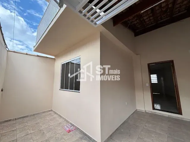 Sobrado com 70m² 2 quartos e 2 banheiros, à venda, no bairro Jardim Alvorada em Andradas