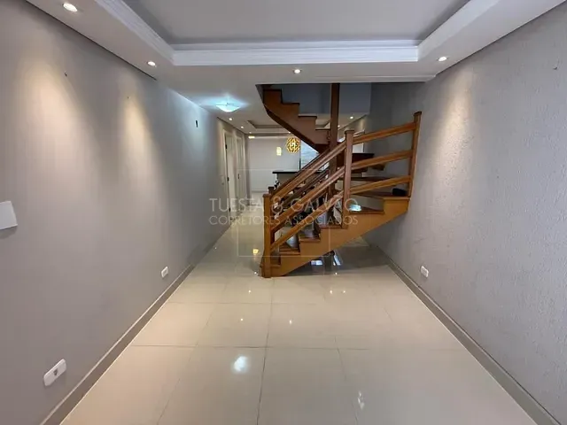 Sobrado com 163m² 4 quartos e 2 banheiros, à venda, no bairro Aristocrata em São José Dos Pinhais