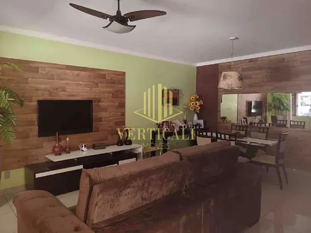 Sobrado com 132m² 3 quartos e 2 banheiros, à venda, no bairro Centro-Sul em Várzea Grande