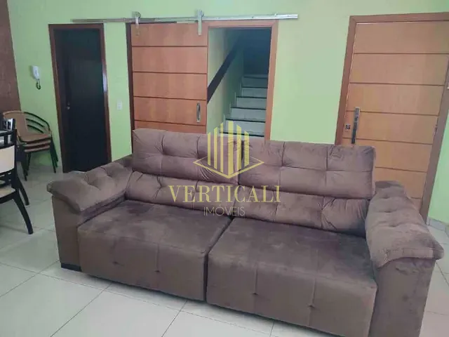 Sobrado com 132m² 3 quartos e 2 banheiros, à venda, no bairro Centro-Sul em Várzea Grande