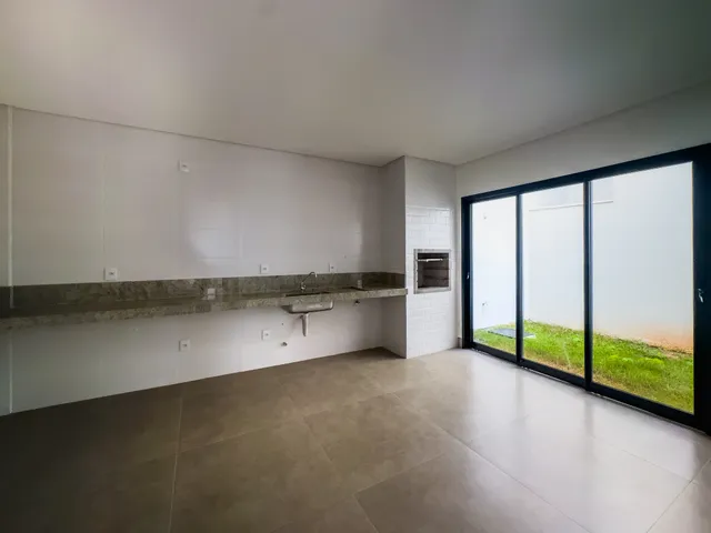Sobrado com 151m² 3 quartos e 3 banheiros, à venda, no bairro Jardim Atlântico em Goiânia