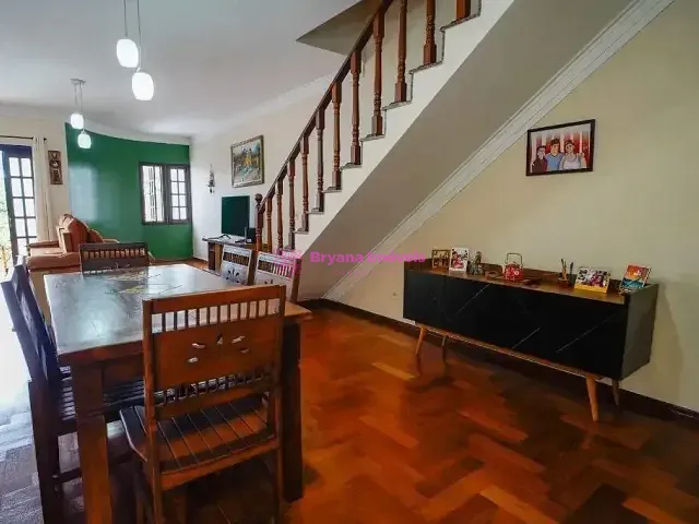 Sobrado com 175m² 3 quartos e 2 banheiros, à venda, no bairro Baeta Neves em São Bernardo do Campo