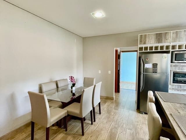 Sobrado com 128m² 3 quartos e 3 banheiros, à venda, no bairro Oficinas em Ponta Grossa