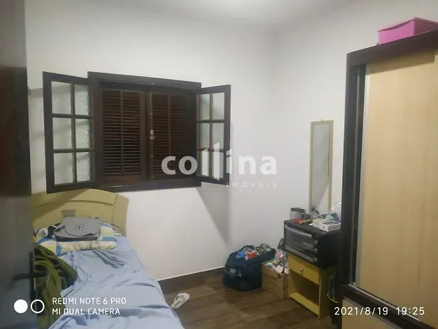 Sobrado com 218m² 3 quartos e 3 banheiros, à venda, no bairro Parque Jandaia em Carapicuíba