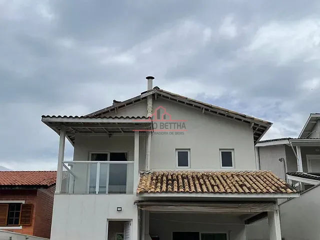 Sobrado com 425m² 4 quartos e 4 banheiros, à venda, no bairro Parque Nova Jandira em Jandira