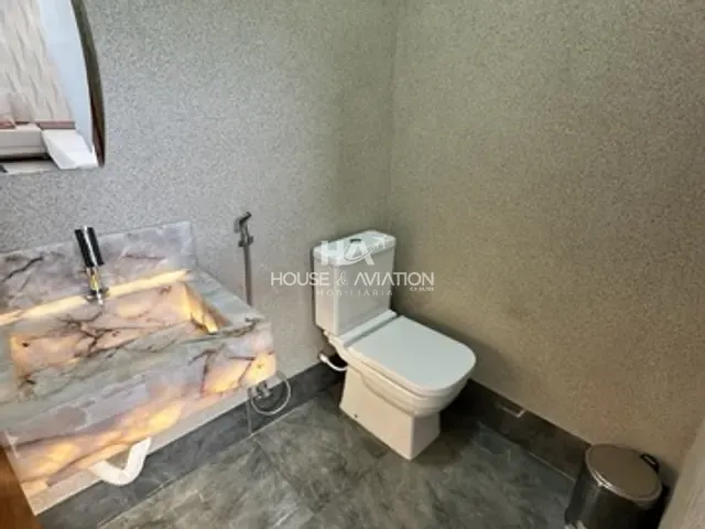 Sobrado com 535m² 4 quartos e 7 banheiros, à venda, no bairro Condomínio do Lago 1ª Etapa em Goiânia