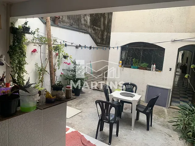 Sobrado 3 quartos e 2 banheiros, à venda, no bairro Parque Pinheiros em Taboão da Serra