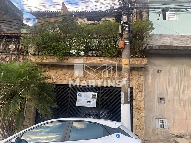 Sobrado 3 quartos e 2 banheiros, à venda, no bairro Parque Pinheiros em Taboão da Serra