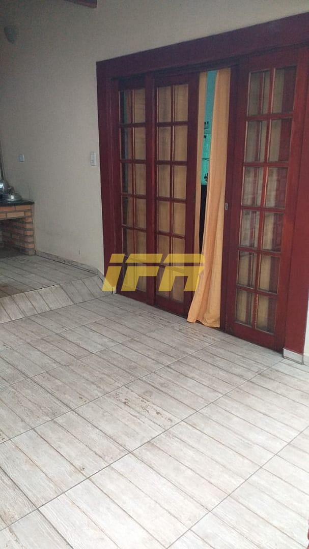 Sobrado, 3 quartos, 270 m² - Foto 2