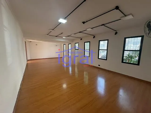 Sobrado com 250m² 3 quartos e 5 banheiros, à venda ou para alugar, no bairro Planalto Paulista em São Paulo