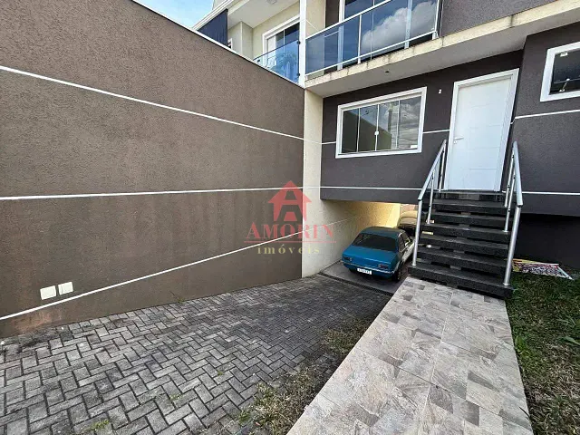 Sobrado com 171m² 3 quartos e 3 banheiros, para alugar, no bairro Fazendinha em Curitiba