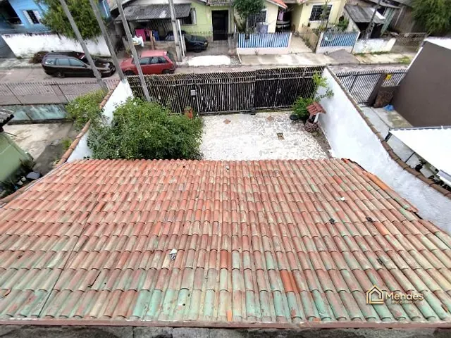 Sobrado com 173m² 4 quartos e 4 banheiros, à venda, no bairro Sítio Cercado em Curitiba
