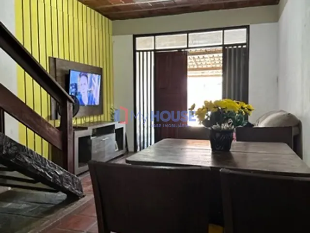 Sobrado 3 quartos e 2 banheiros, à venda, no bairro Pontal em Ilhéus