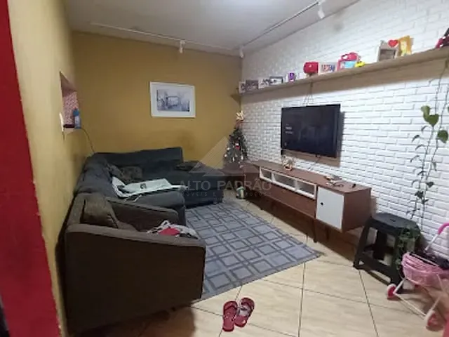 Sobrado com 125m² 2 quartos e 2 banheiros, à venda, no bairro Parque Boa Esperança em Mauá