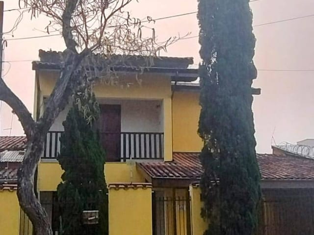 Sobrado com 300m² 3 quartos e 3 banheiros, à venda, no bairro Vila São Judas Tadeu em Pindamonhangaba