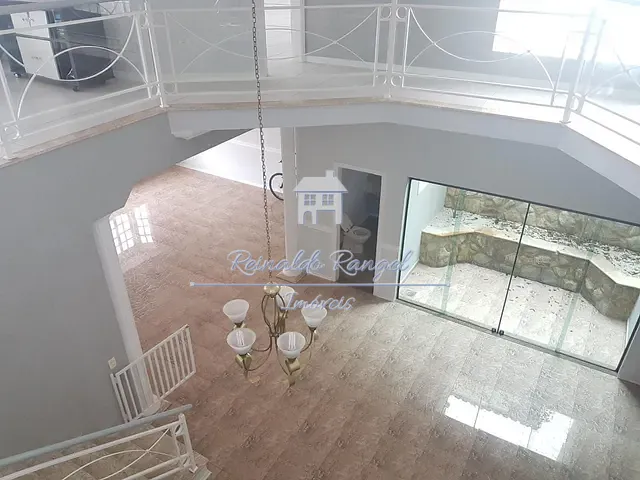 Sobrado com 360m² 3 quartos e 5 banheiros, à venda, no bairro Condomínio Portal de Itu em Itu