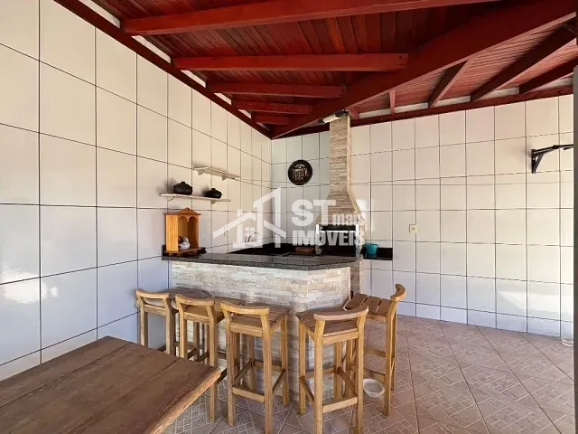 Sobrado com 200m² 2 quartos e 2 banheiros, à venda, no bairro Jd Ipe em Andradas