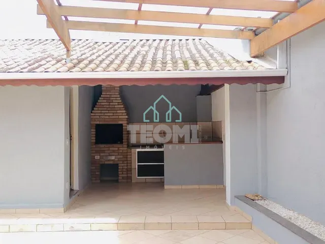 Sobrado com 225m² 3 quartos e 3 banheiros, à venda, no bairro Centro em Taubaté