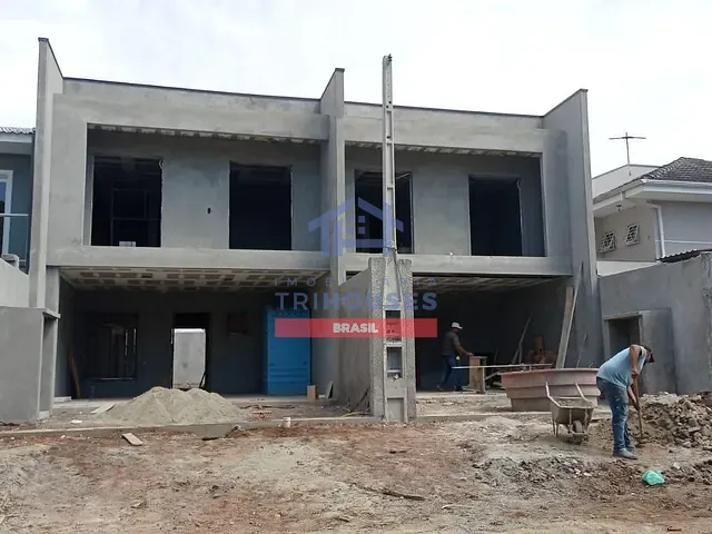 Sobrado 3 quartos e 2 banheiros, à venda, no bairro Cidade Jardim em São José dos Pinhais