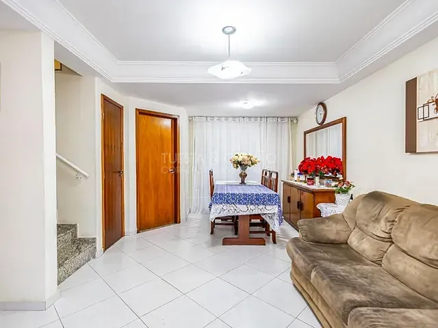 Sobrado com 152m² 3 quartos e 3 banheiros, à venda, no bairro Capão da Imbuia em Curitiba