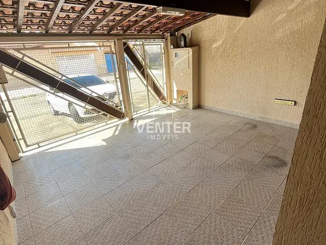 Sobrado 3 quartos e 3 banheiros, à venda, no bairro Esplanada Independência em Taubaté