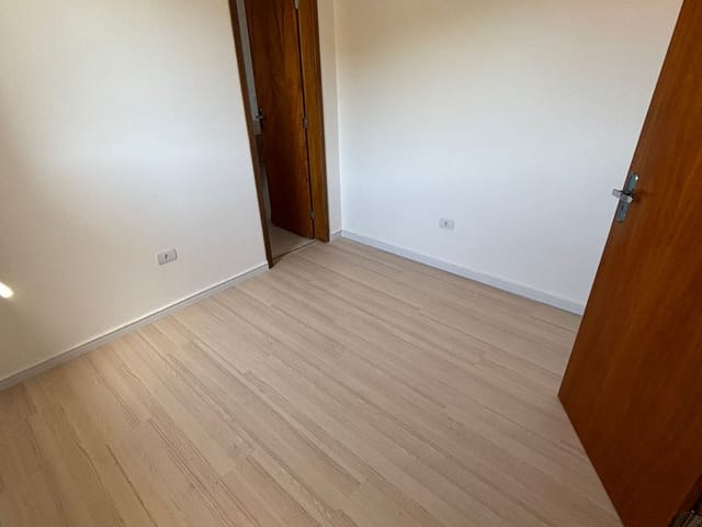 Sobrado 2 quartos e 2 banheiros, à venda, no bairro Parque das Nações em Santo André