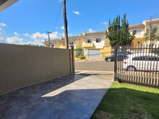 Sobrado com 111m² 3 quartos e 3 banheiros, à venda, no bairro Estrela em Ponta Grossa