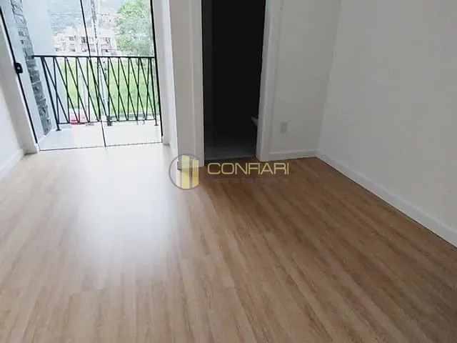 Sobrado com 76m² 2 quartos e 2 banheiros, à venda, no bairro Morretes em Itapema