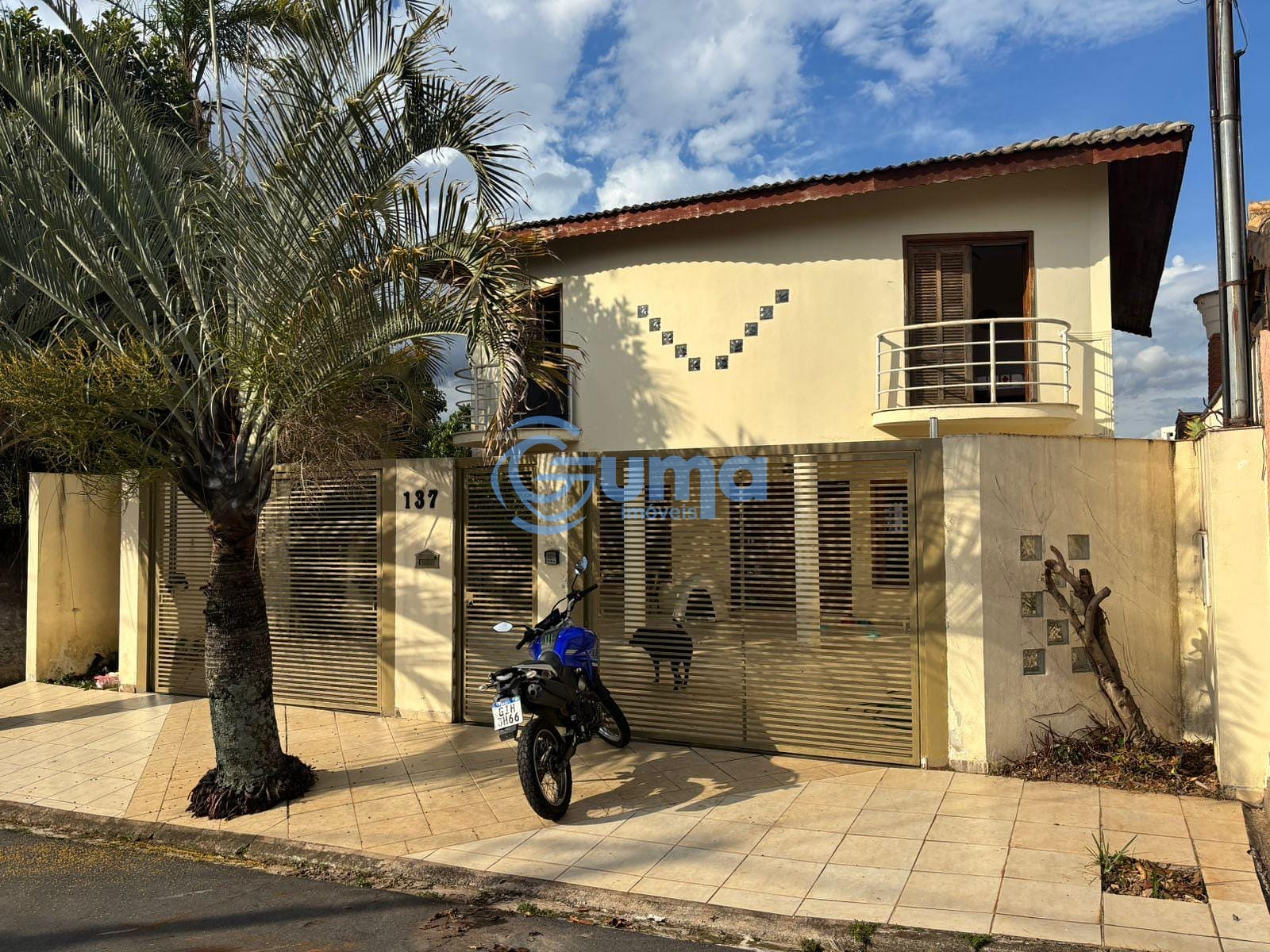 Sobrado, 3 quartos, 435 m² - Foto 1