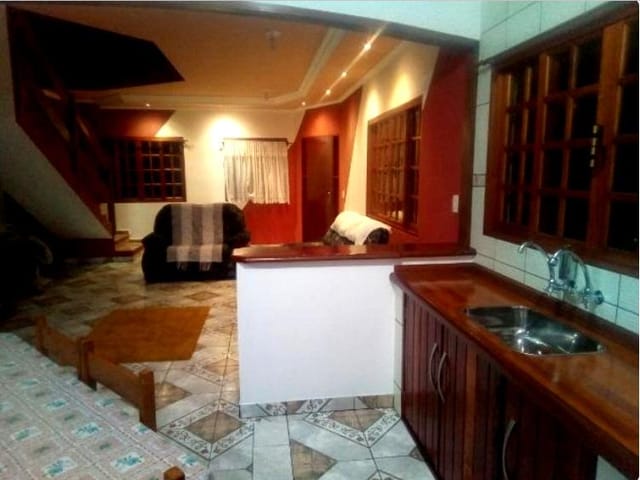 Foto do Sobrado - Sobrado com 3 dormitórios à venda, 295 m² por R$ 530.000,00 - Jardim Sul - São José dos Campos/SP | INDEPENDENCE NEGOCIOS IMOBILIARIOS LTDA