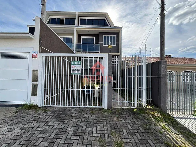 Sobrado com 171m² 3 quartos e 3 banheiros, à venda, no bairro Fazendinha em Curitiba