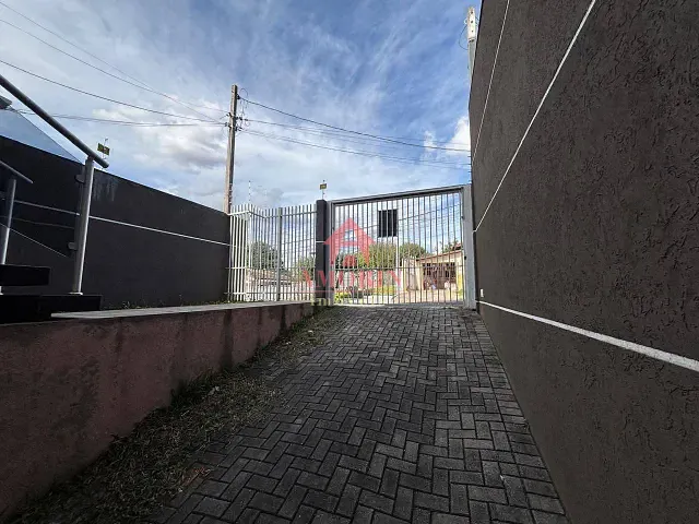 Sobrado com 171m² 3 quartos e 3 banheiros, à venda, no bairro Fazendinha em Curitiba
