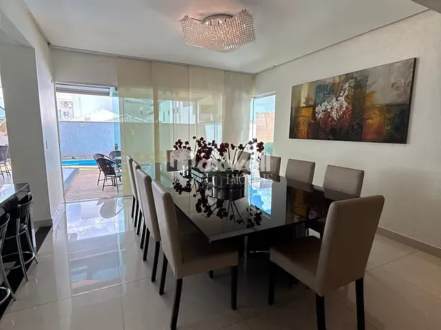Sobrado com 416m² 4 quartos e 4 banheiros, à venda, no bairro Jardins Madri em Goiânia