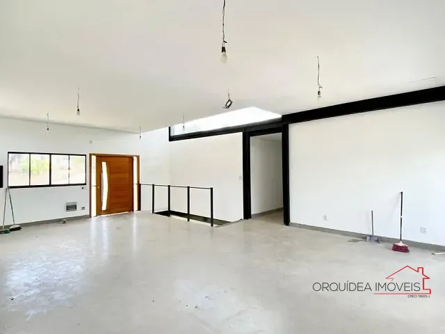 Sobrado com 800m² 3 quartos e 5 banheiros, à venda, no bairro Condomínio Serra da Estrela em Atibaia