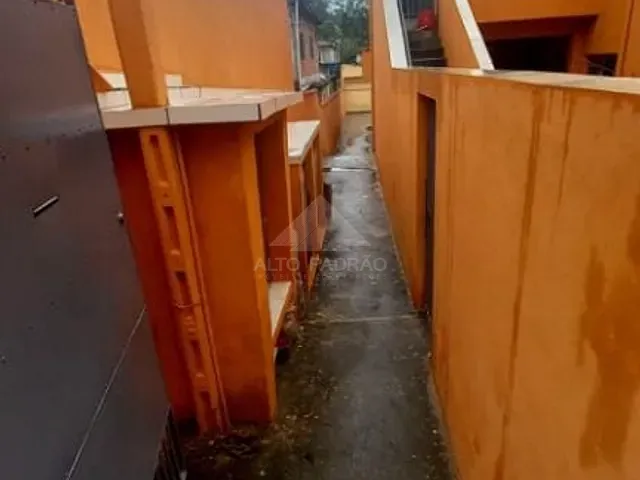 Sobrado com 673m² 4 quartos e 2 banheiros, à venda, no bairro Jardim Anchieta em Mauá