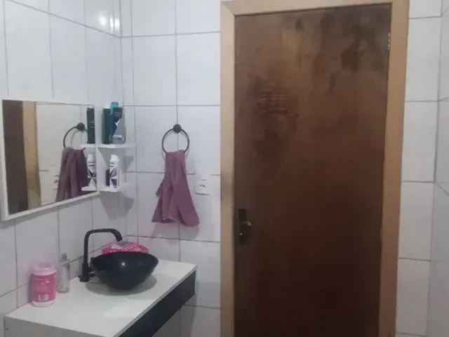 Sobrado com 125m² 2 quartos e 2 banheiros, à venda, no bairro Residencial Mombaça I em Pindamonhangaba