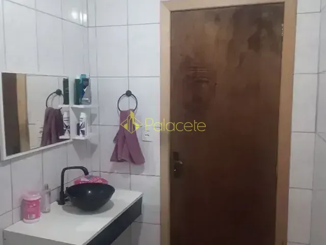 Sobrado com 125m² 2 quartos e 2 banheiros, à venda, no bairro Residencial Mombaça I em Pindamonhangaba
